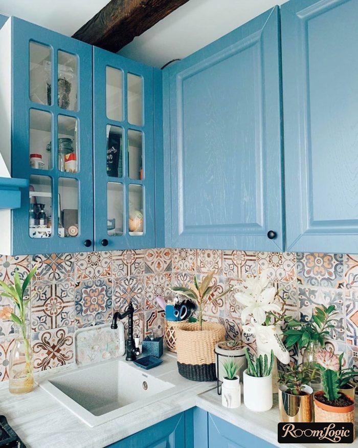 design of a 65 square feet kitchen in a tiny apartment