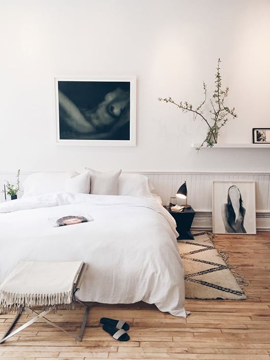 design of a bedroom with parquet