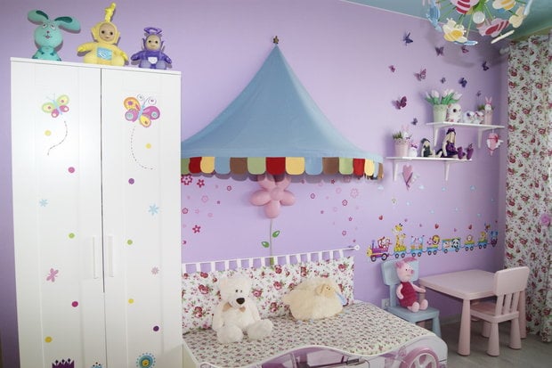 Design of a lavender children's room for a preschool girl