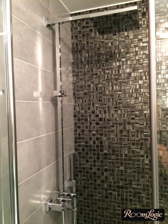 design of a square shower unit