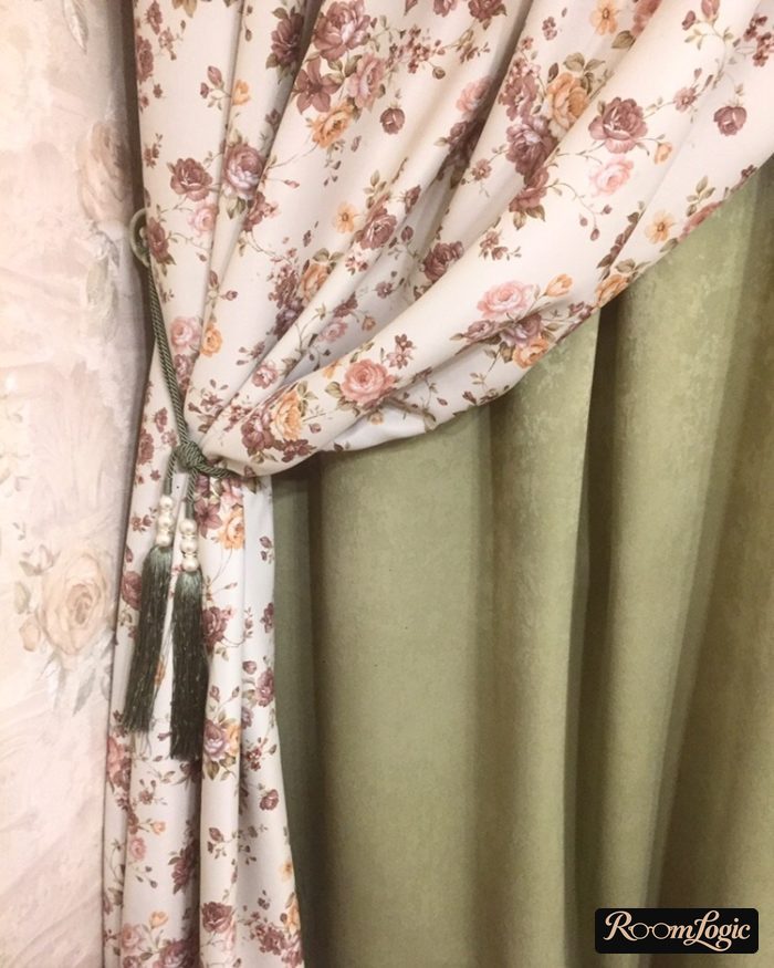 design of curtains on the kitchen window - tieback