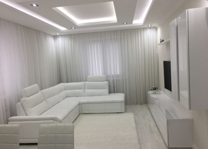 design of the ceiling in the living room