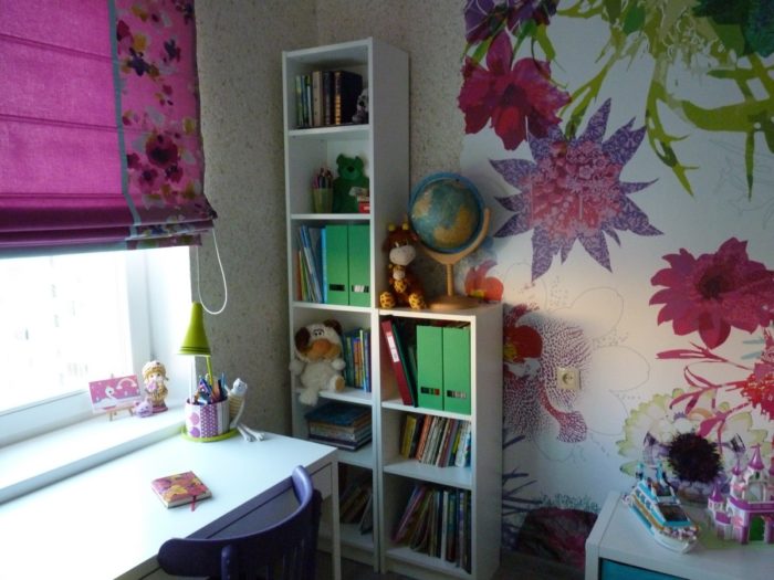 desk near the window in kids’ room