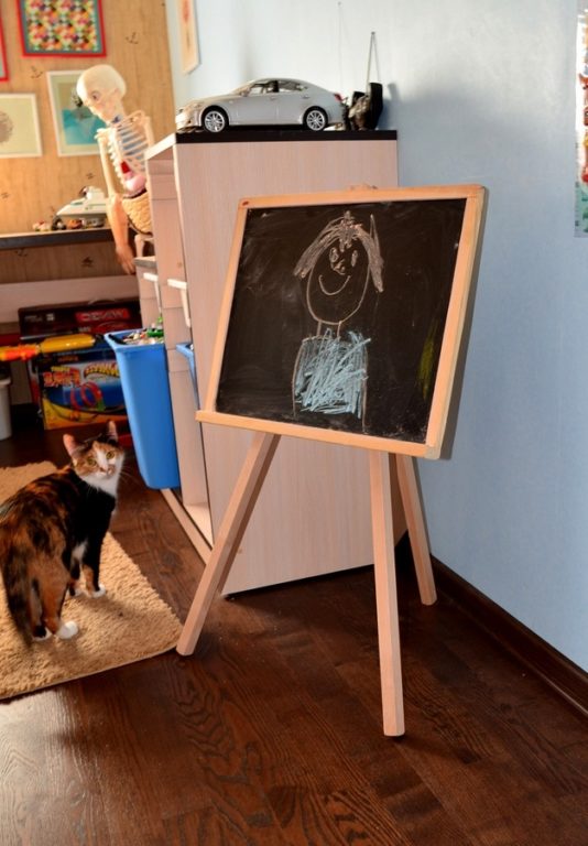 drawing board in kids’ room
