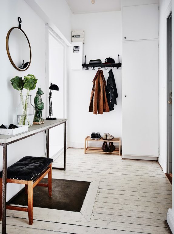 entryway in white