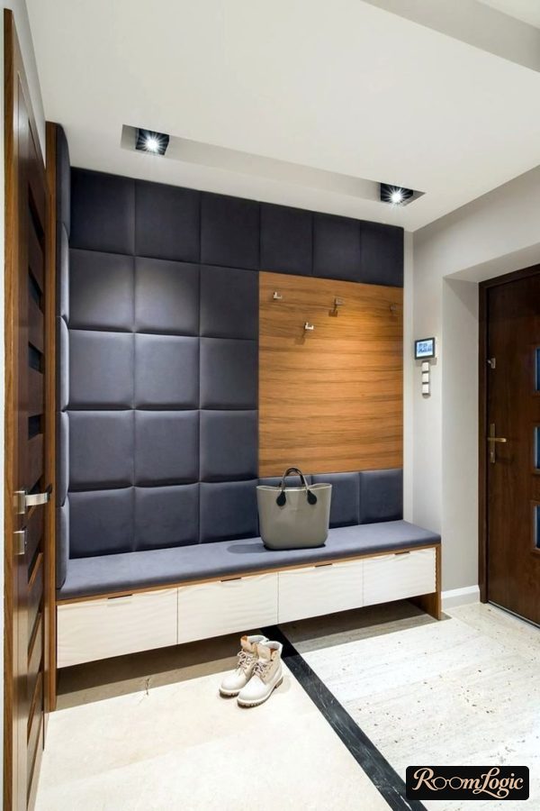 entryway with open closet and bench with shelves