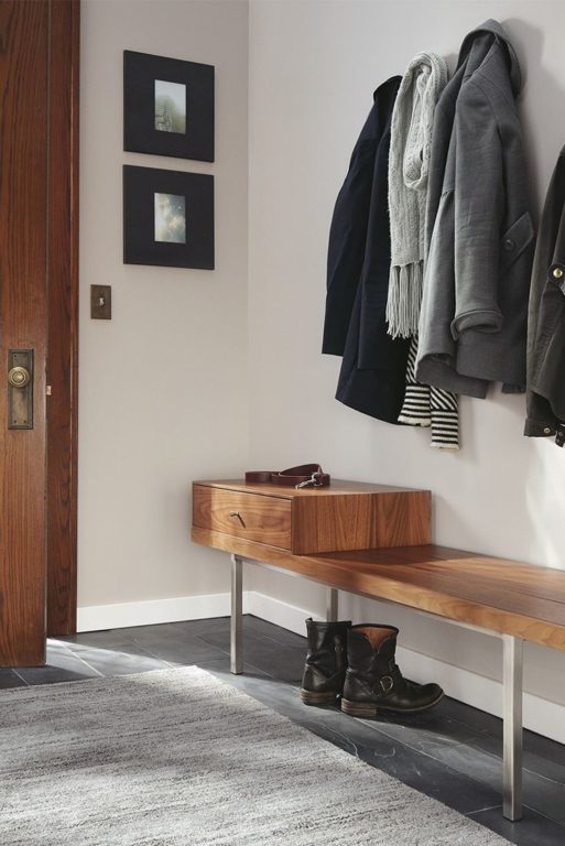 entryway without mirror