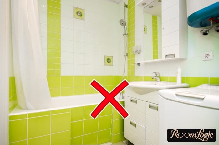 error the wrong color in the bathroom in the tiny apartment