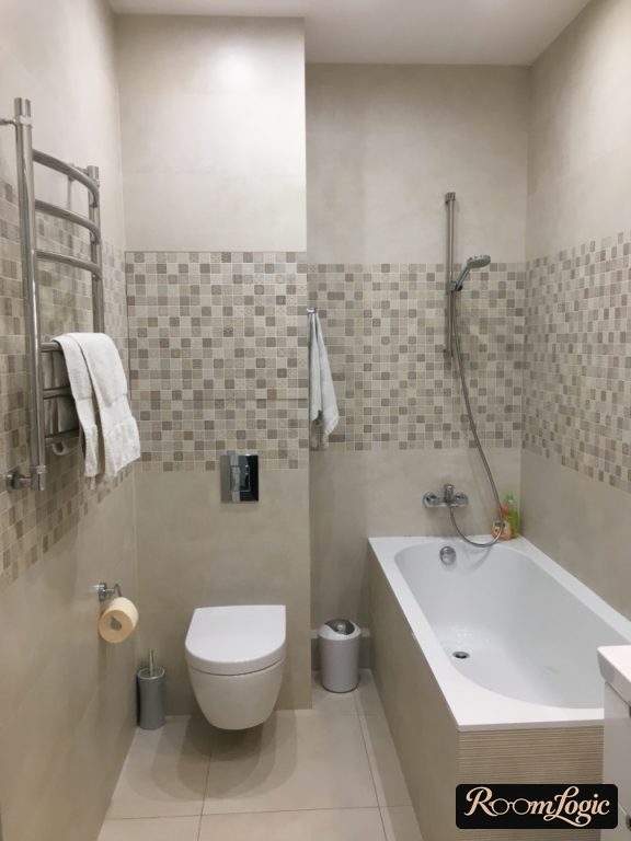 fashionable combined bathroom 43 square feet