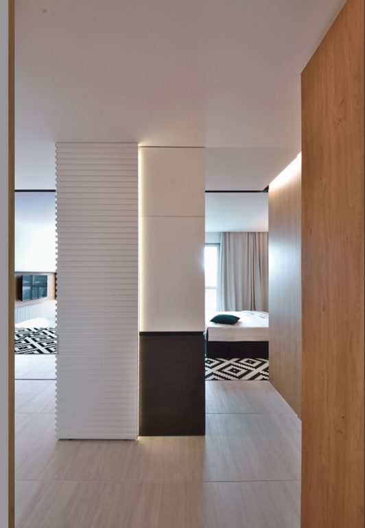 flat ceiling for high-tech style