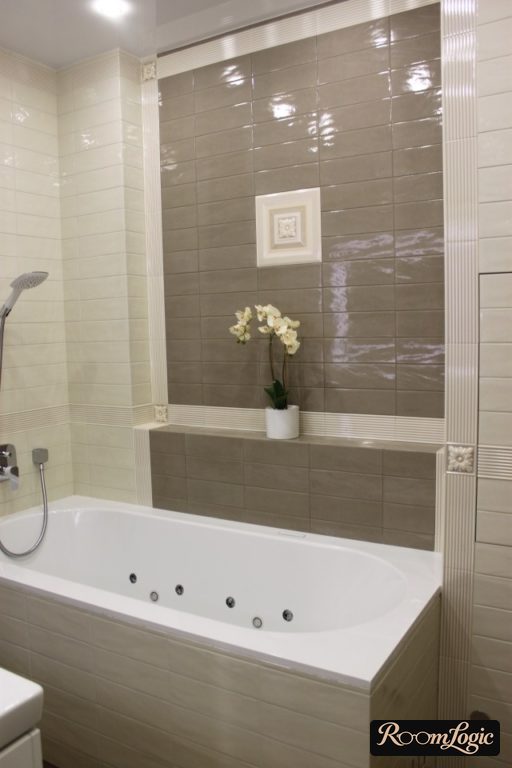 Glossy ceramic bricks in the bathroom