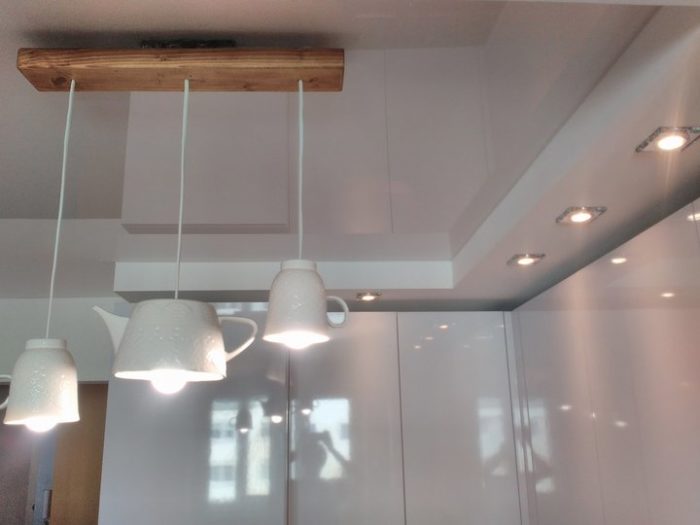 glossy kitchen cabinets