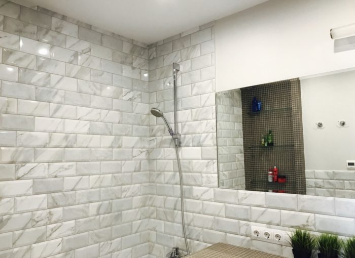 gray brick tile in the bathroom