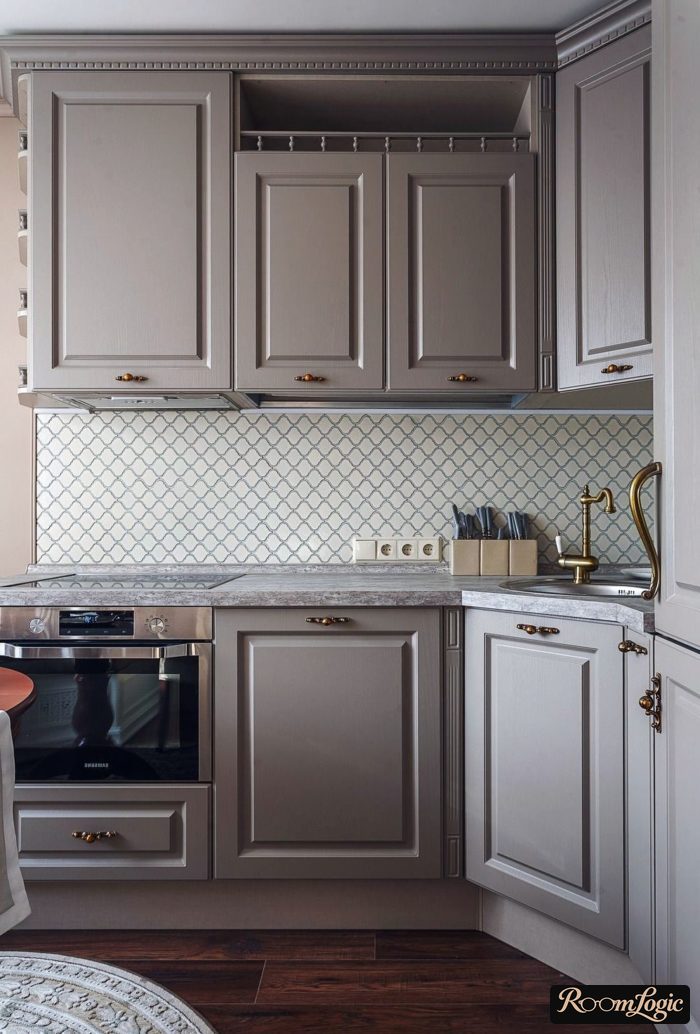 Gray-brown kitchen in neoclassic style
