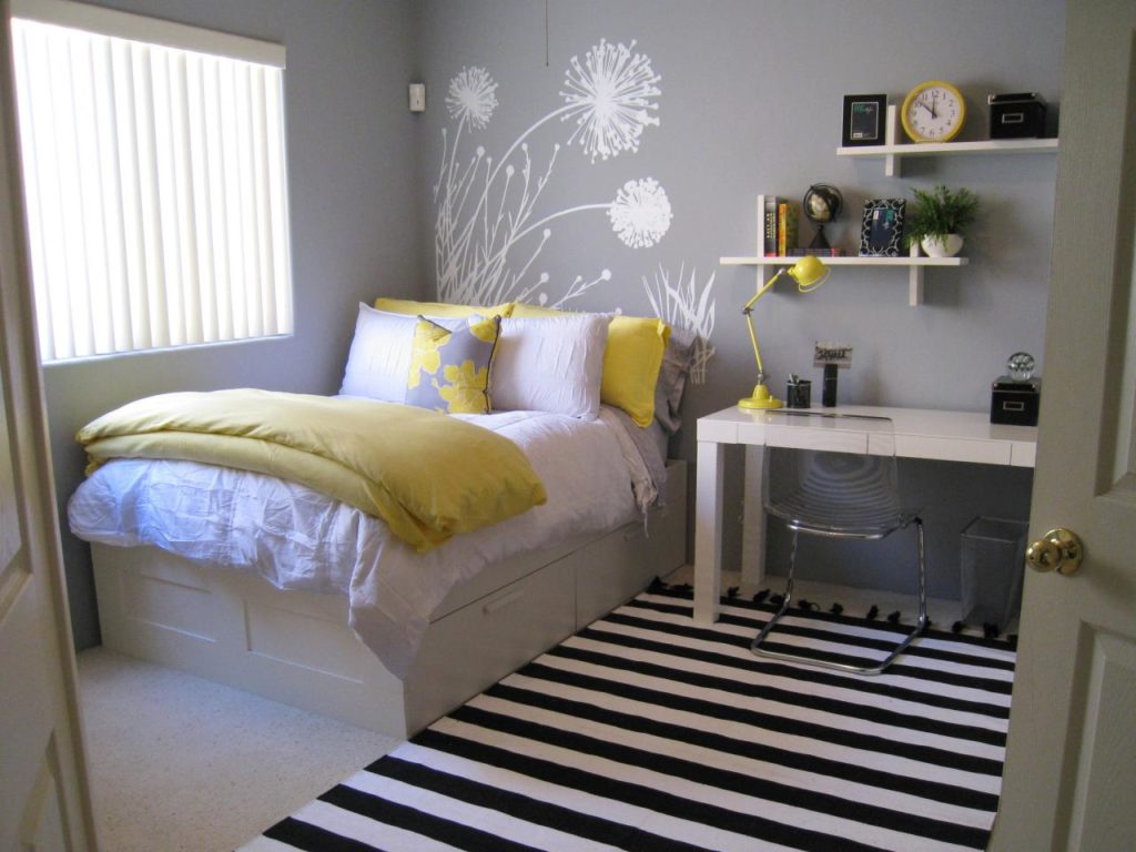 gray walls and yellow bedding