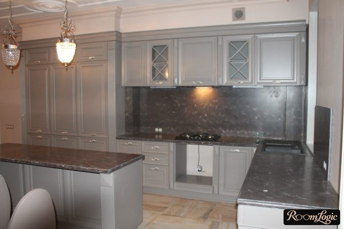 gray walls on the kitchen with color combinations