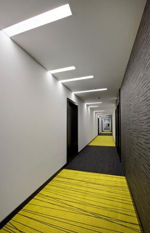 hidden lighting in the hallway design