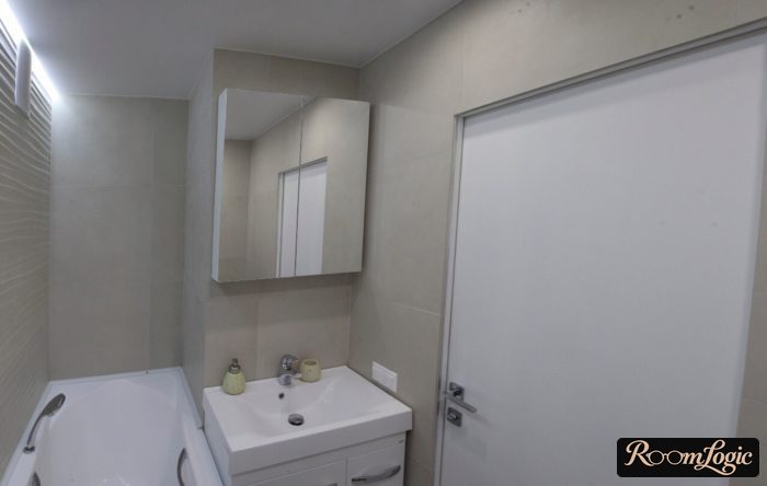 idea for small bathroom - mirror cabinet