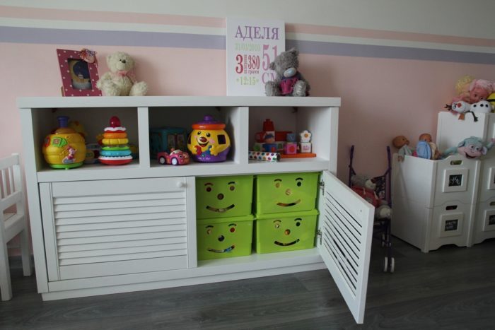 kids' girl's nightstand