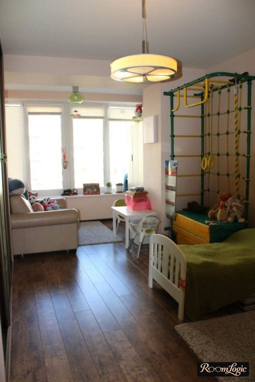 kids’ room combined with balcony