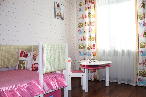 kids' room for a girl in a daycare