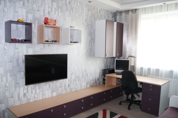 kids' room workspace design