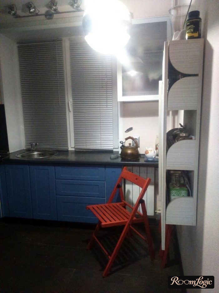 65 square feet blue kitchen