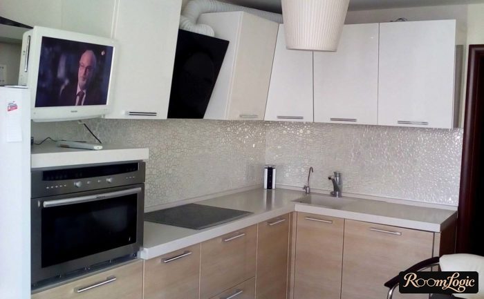 kitchen cabinet idea for upper corner cabinet