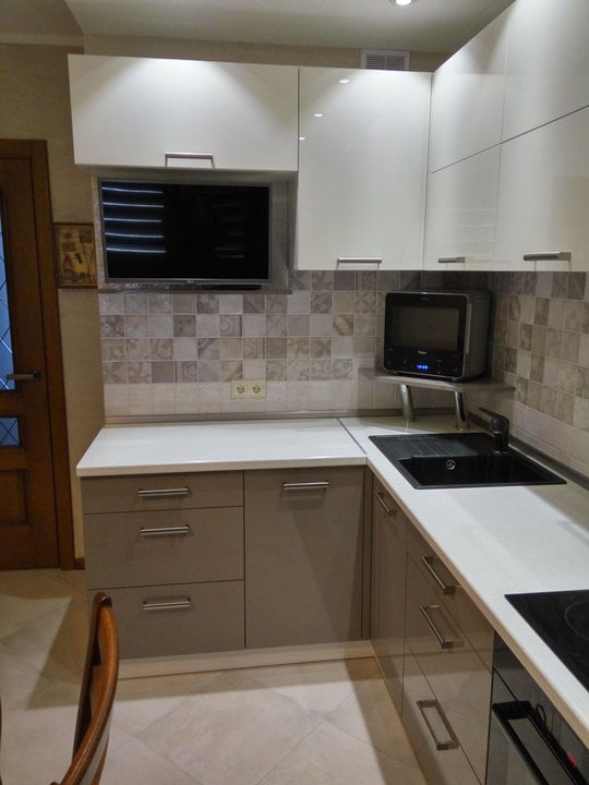 kitchen white upper gray lower