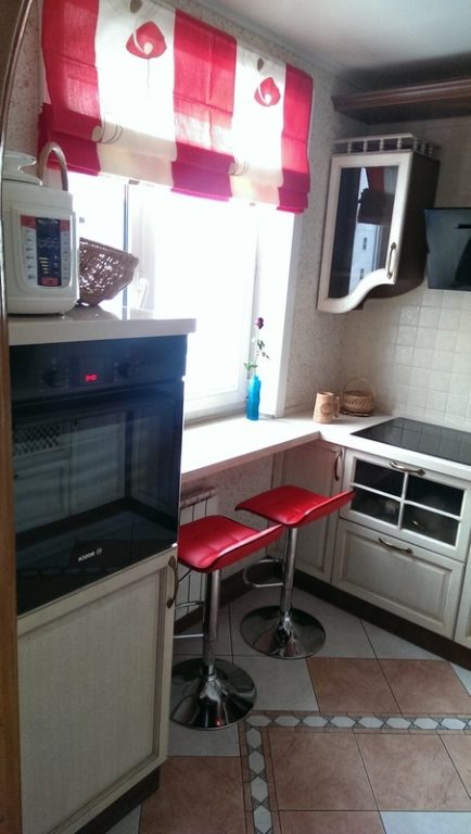 kitchen window sill table with bar stools