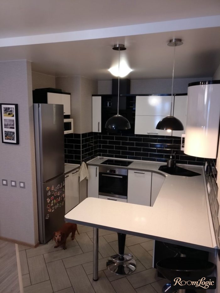 L-shaped kitchen
