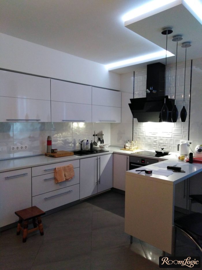 L-shaped kitchen layout