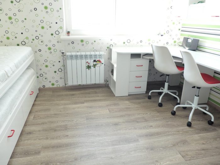 laminate for kids' room for two children