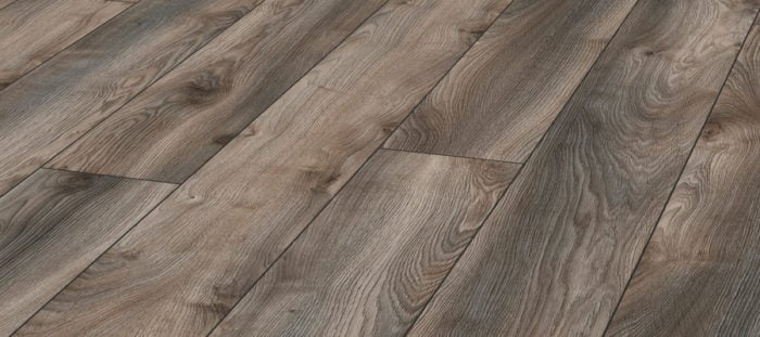 laminate with 4-sided bevel in hallway