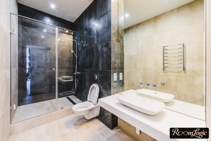 Large bathroom with a shower in a loft style