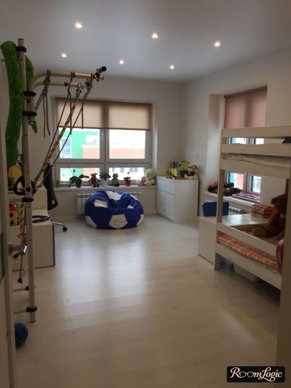 Large kids' room for boys
