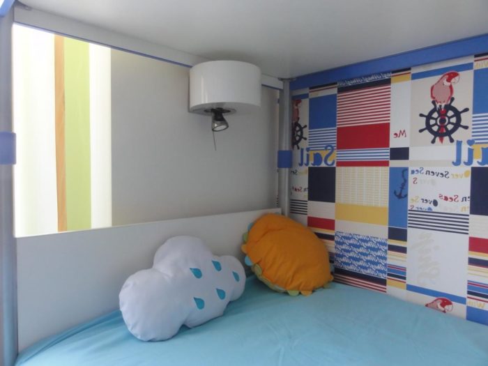 light for the upper level of the bunk bed