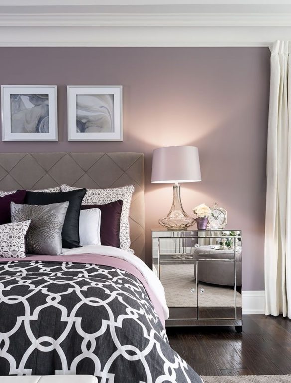 Light violet painted walls in the bedroom