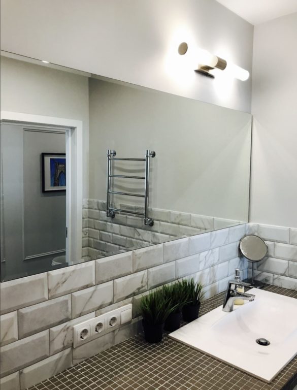 Marble-look subway tile