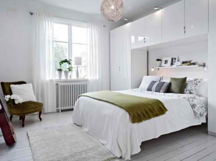 minimalist shelf around bed