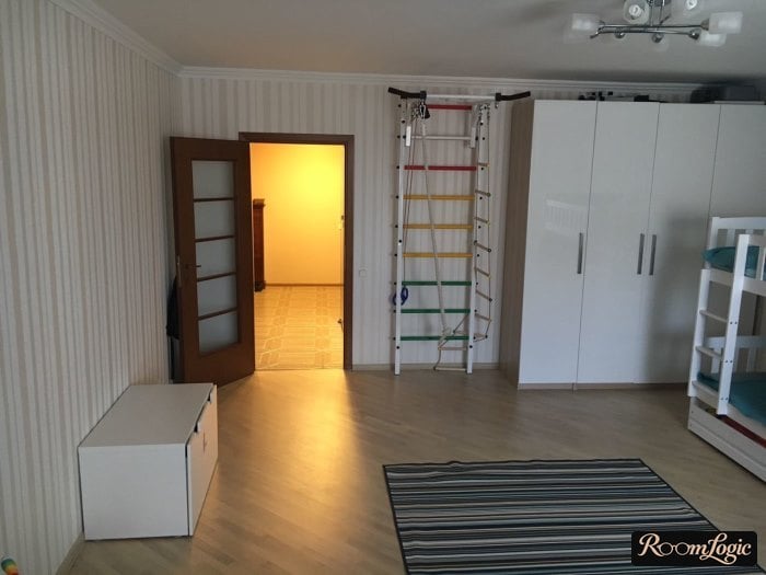modern boys' room with a pull-up bar