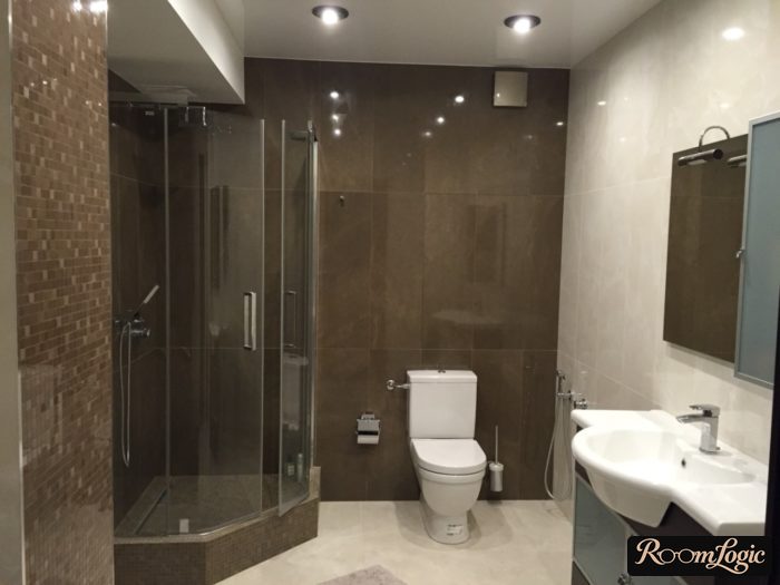 modern combined bathroom with shower