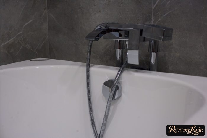 modern design faucet for bathtub