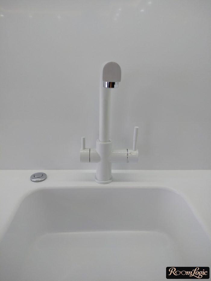 modern faucet and sink for kitchen