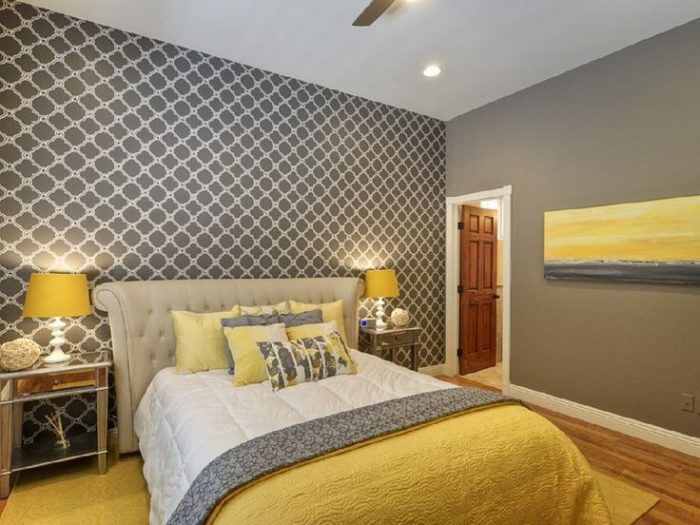 modern gray-white pattern on wallpaper
