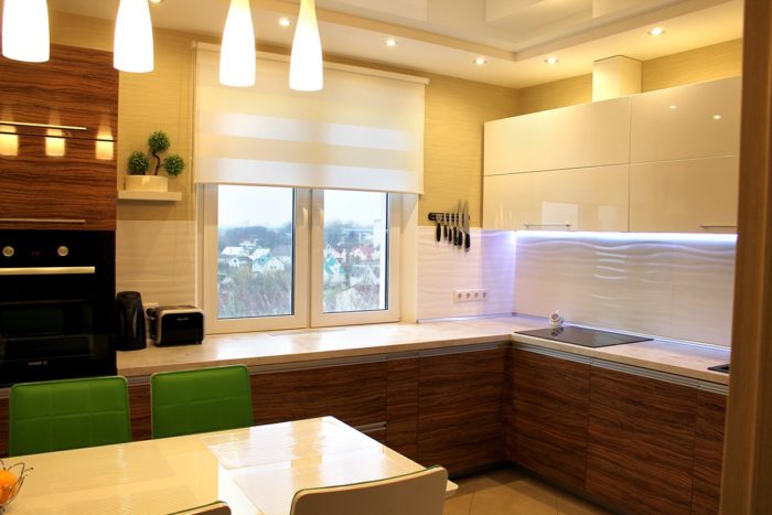 modern idea for a kitchen backsplash using tile