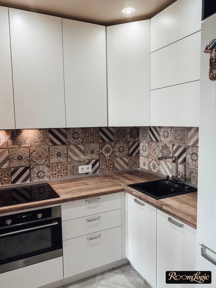 modern white corner kitchen to the ceiling