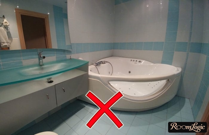 Non-modern bathroom design - error