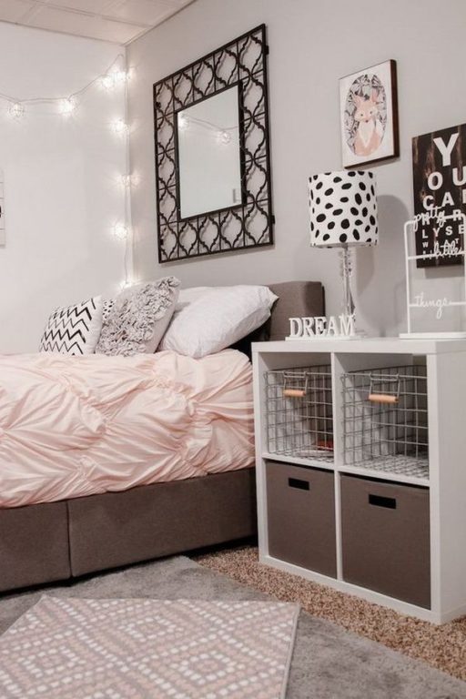 Pale pink color in the girl's room design