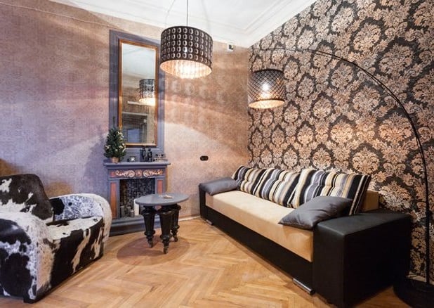 parquet in herringbone pattern for an art deco style